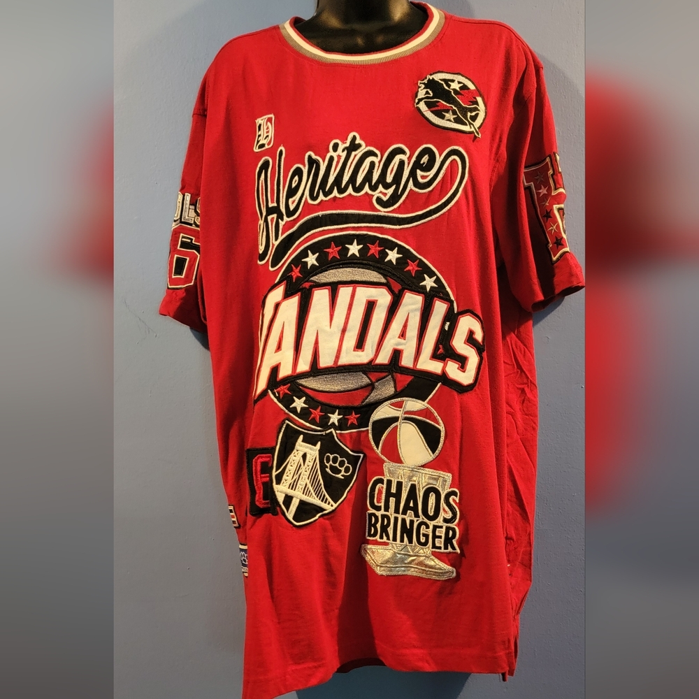 Men's Short Sleeves Vandals Basketball T-Shirt Size 2xl